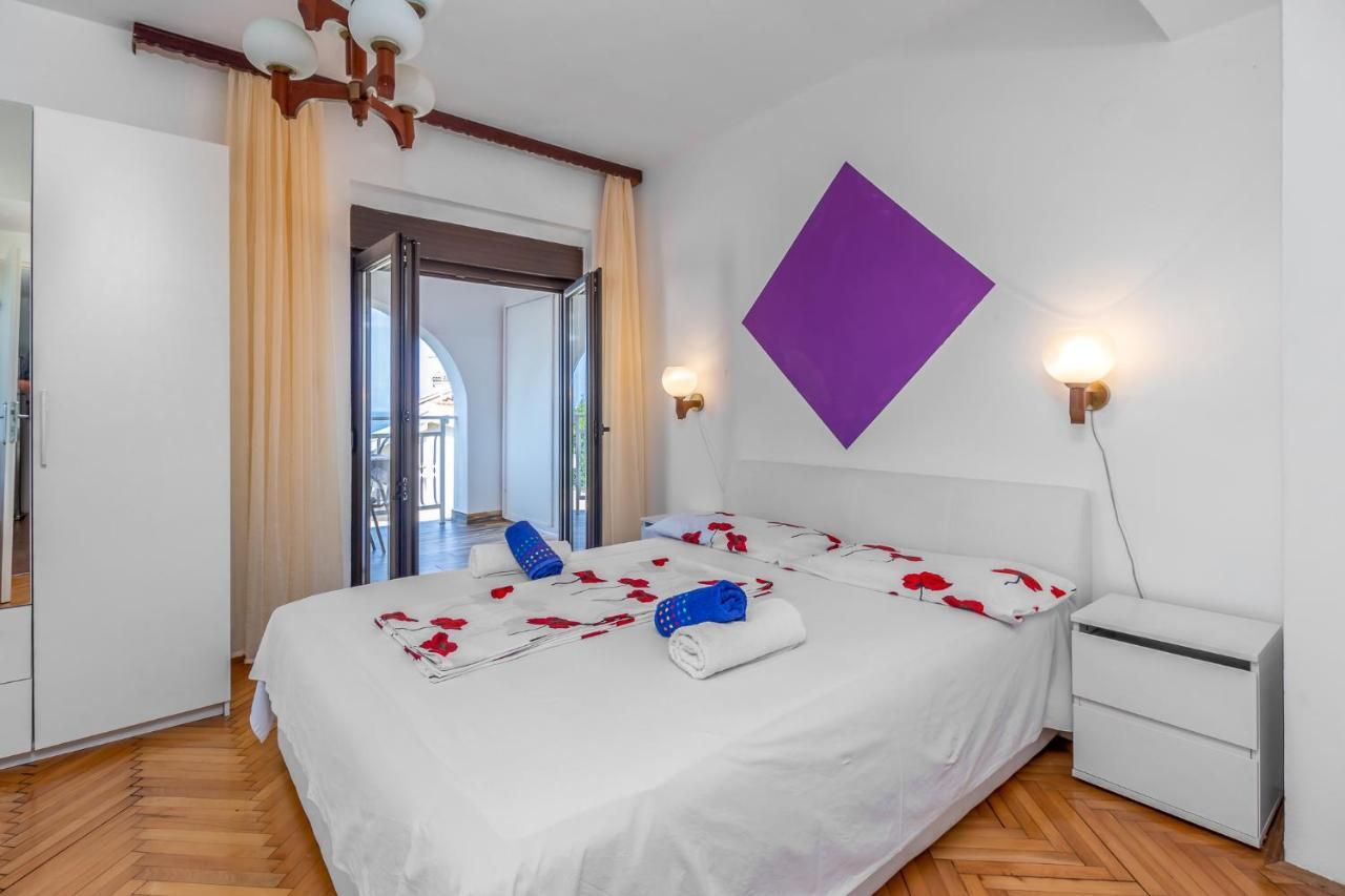 Maestral Apartments Malinska Exterior photo