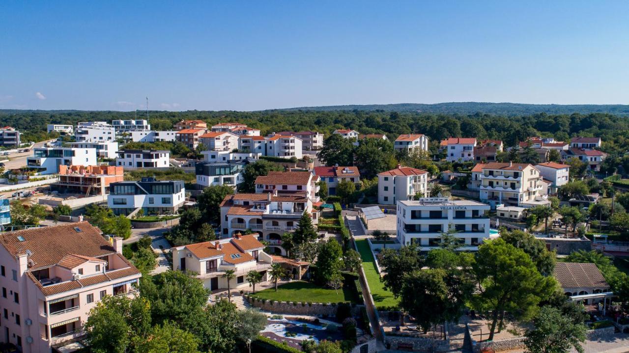 Maestral Apartments Malinska Exterior photo